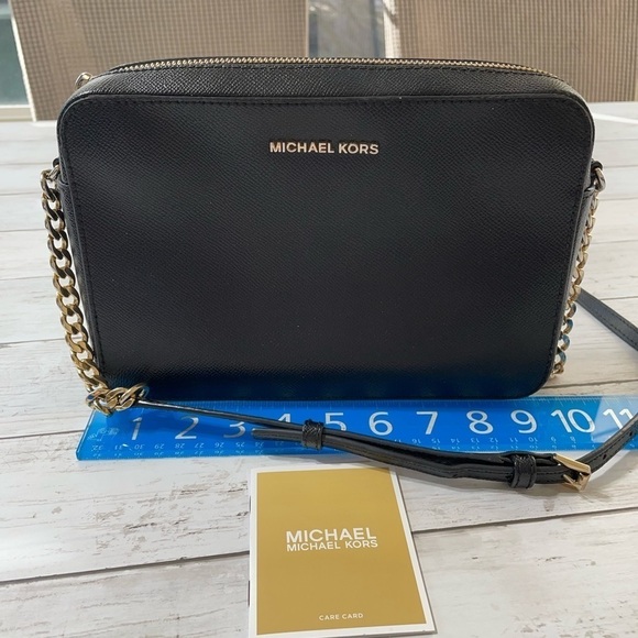 Michael Kors Cross-Body Bag Purse Jet Set - Picture 5 of 11